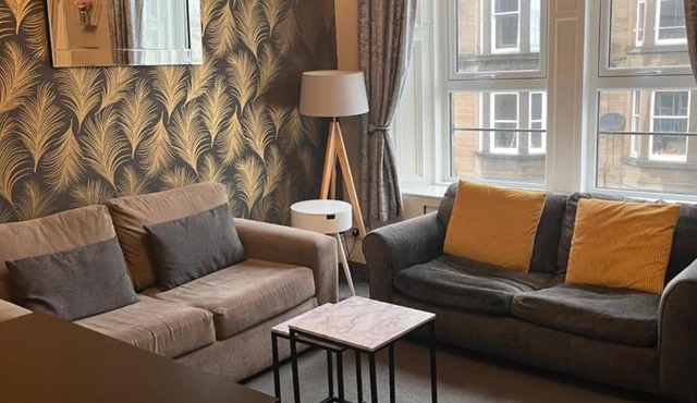 Stunning apartment on Perth Rd-mins from City Centre Dundee