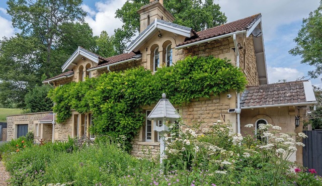 Stunning Bath Property, Perfect For Families, Parties, Hot Tubs!
