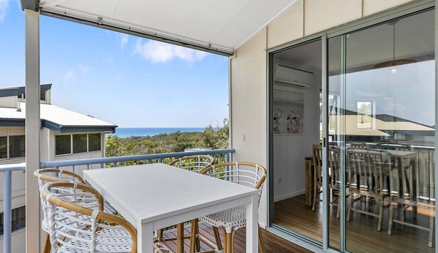Stunning Beach Front Villa at Castaway Cove