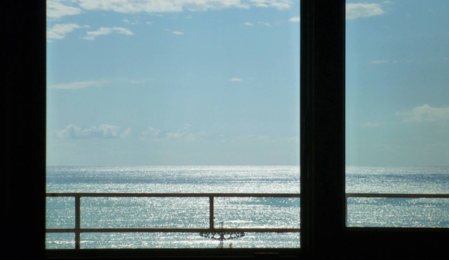 Stunning beachfront penthouse in Versilia with views of the coast and the Apuan Alps