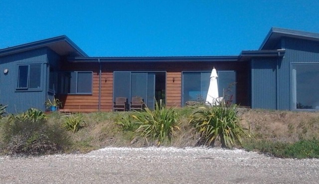 Stunning Bed and Breakfast on water edge