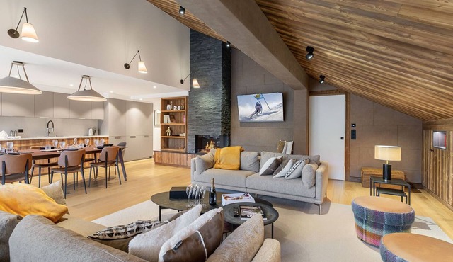 Stunning Duplex Apartment near Morel Chairlift in Méribel, 4 Bedrooms, South-facing Balcony