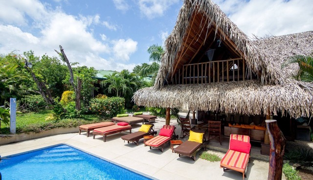 Stunning & Fully-Equipped Beach Pad - 5 BR Suites, Pool & 4 Minute Walk to Beach
