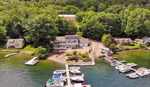 Stunning, Fully-Loaded Home with Pool Table, and Dock
