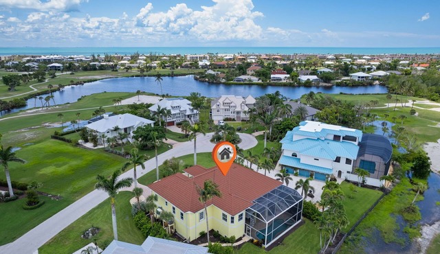Stunning Golf Course Estate in Beachview