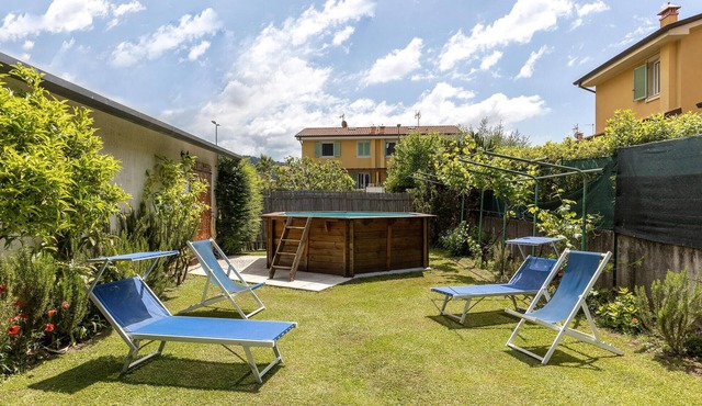 Stunning home in Capezzano Pianore -LU-