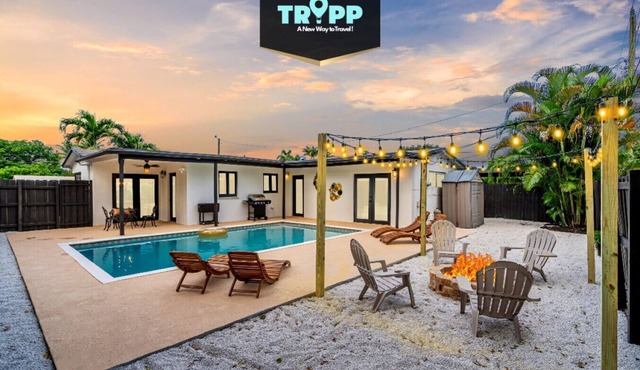 Stunning Heated Pool Home Retreat/Hollywood