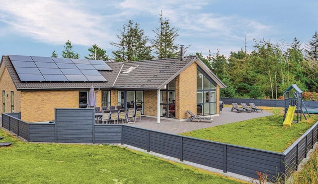 Stunning home in Blåvand with sauna