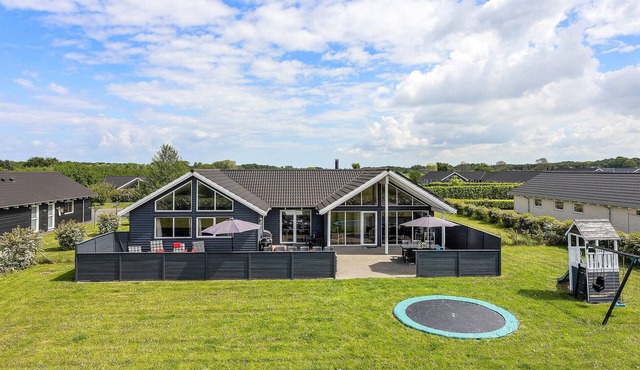 Stunning home in Bogense with sauna