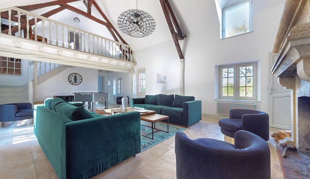Stunning home in Coullons with WiFi