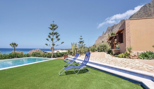 Stunning home in Custonaci