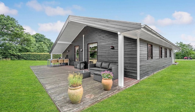 Stunning home in Ejstrupholm with WiFi