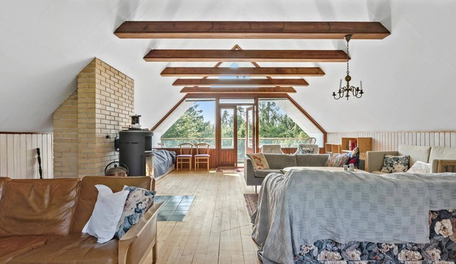 Stunning home in Hundested with WiFi