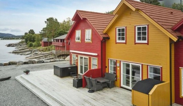 Stunning home in Eidsvåg i Romsdal