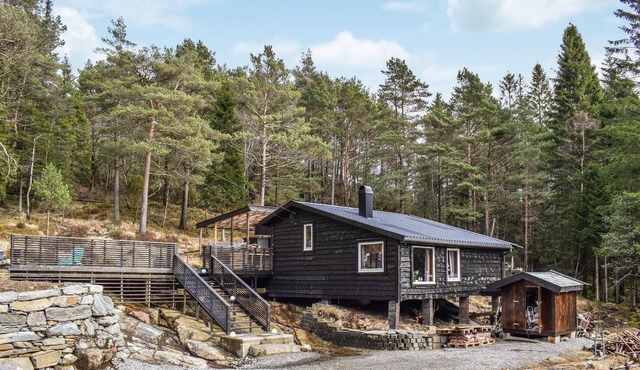 Stunning home in Førde i Hordaland