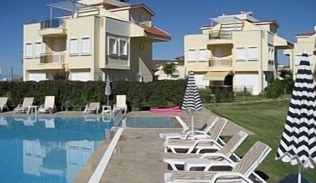 Stunning Large Villa Within Walking Distance Of Everything