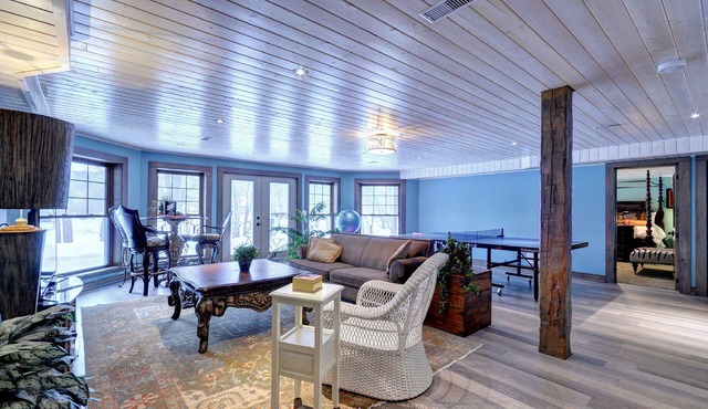 Stunning Log Cabin
