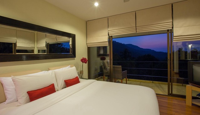 Stunning luxury 3 bedroom villa with ocean views and private pool