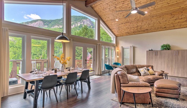 Stunning Mtn Views! Group Getaway in Chimney Rock