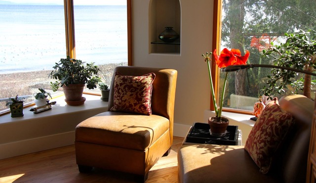 Stunning Ocean View from Your Private Hot Tub, Qualicum Bay