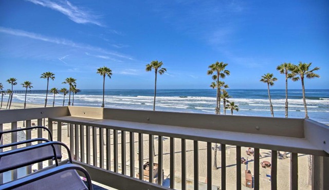 Stunning Oceanside Condo: Walk to the Beach!