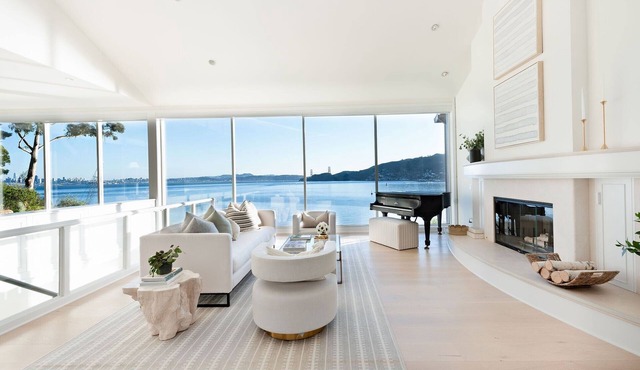Stunning Panoramic views of SF, Bay/GG Bridge, Sausalito, Mt. Tam in Belvedere