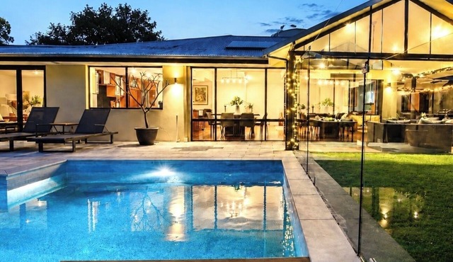 Stunning Perth Hills Retreat with Infinity Pool and Panoramic Views