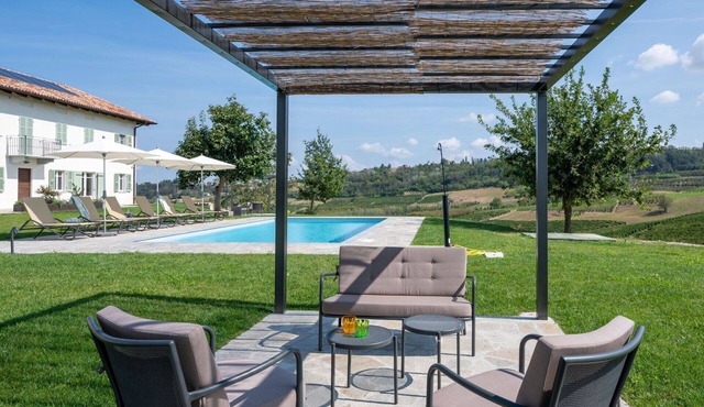 Stunning private villa with private pool, WIFI, A/C, TV, terrace, panoramic view and parking