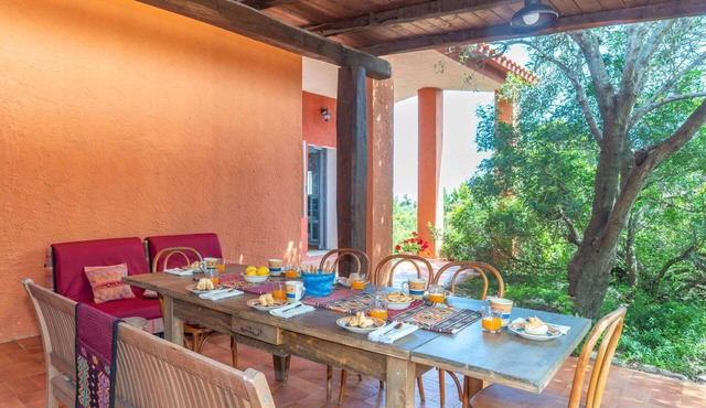 Stunning private villa with private pool, WIFI, A/C, TV, terrace, pets allowed and panoramic view