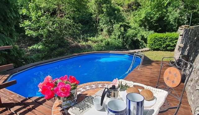 Stunning private villa for 7 guests with private pool, WIFI, TV, terrace and pets allowed