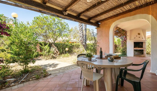 Stunning private villa for 6 guests with WIFI, A/C, TV, terrace and panoramic view