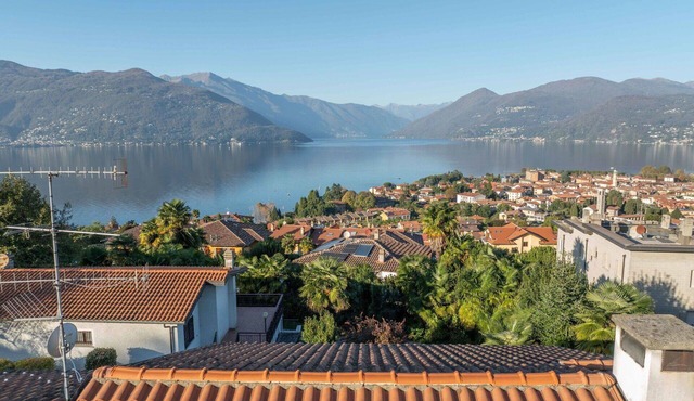 Stunning private villa for 6 guests with WIFI, TV, terrace and pets allowed