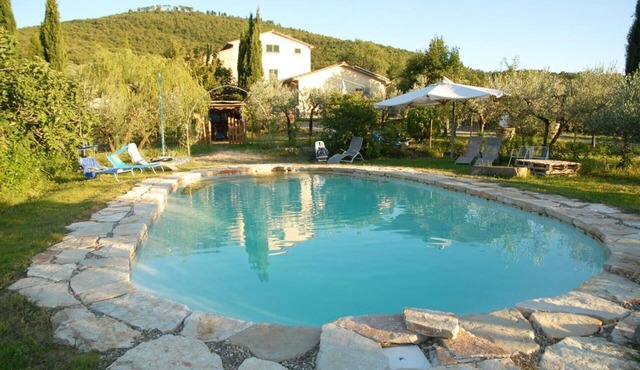 Stunning private villa with WIFI, private pool, A/C, TV, patio, panoramic view, close to Cortona