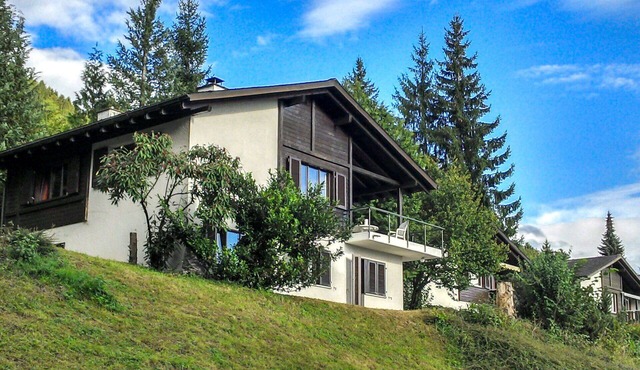 Stunning private villa for 8 people with WIFI, TV, patio, pets allowed and panoramic view