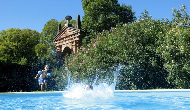 Stunning private villa for 8 guests with WIFI, private pool, A/C, TV, patio and panoramic view