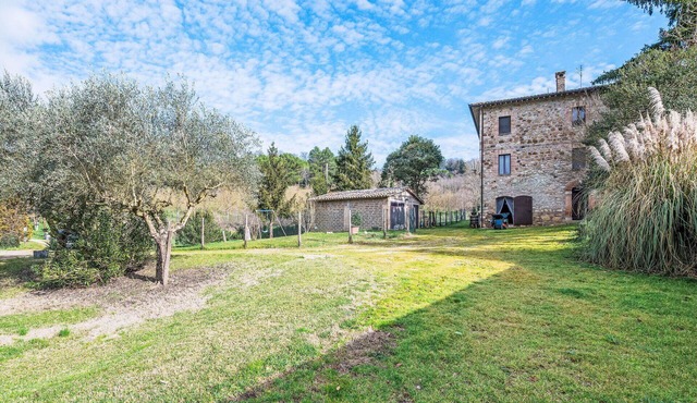 Stunning private villa for 5 people with WIFI, private pool, TV, pets allowed and parking