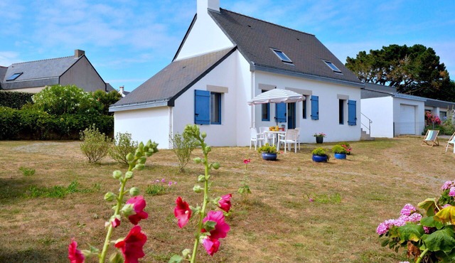 Stunning private villa for 4 people with WIFI, TV, patio and pets allowed