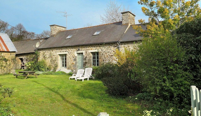 Stunning private villa for 5 people with TV