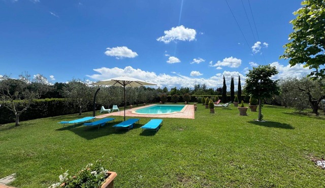 Stunning private villa for 7 guests with WIFI, private pool, A/C, patio and panoramic view