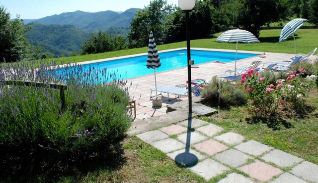 Stunning private villa with private pool, WIFI, TV, pets allowed, panoramic view and parking