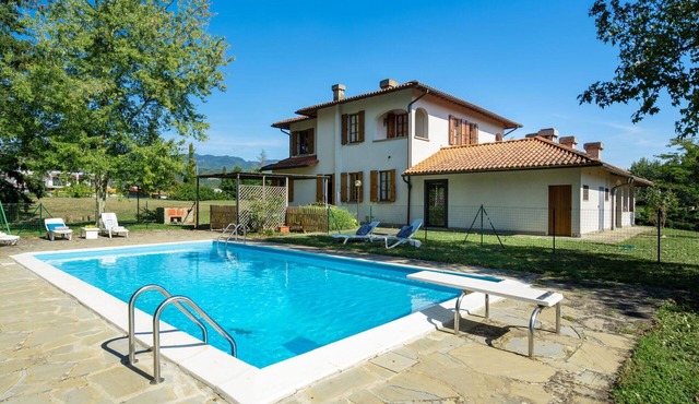 Stunning private villa for 8 guests with WIFI, private pool, TV, patio and panoramic view
