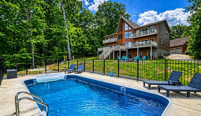 Stunning Public Side Lake Anna Waterfront Heated Pool Game Room Boatdock Hot Tub Firepit