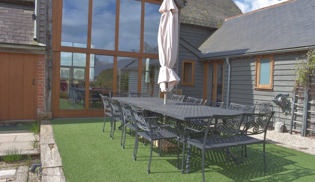 Stunning Rural Barn Conversion with Hot tub & pool table
