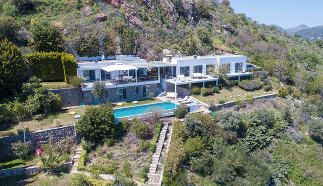 Stunning Sea View & Private Garden Villa in Bodrum