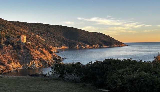 Stunning Seafront Villa Cornovaglia Private Access to the Sea