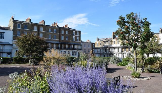 Stunning Seaside Apartment Spencer Square