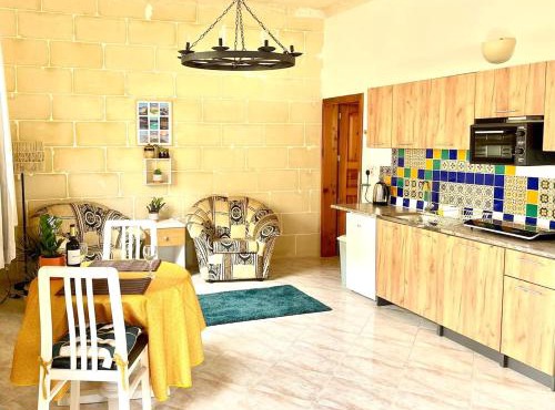 Stunning Spacious Studio with Garden Terrace Gozo