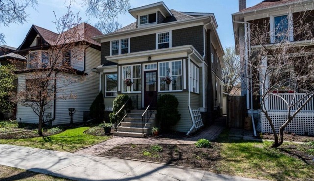 Stunning & Spacious Two Bedroom Home in Wolseley!