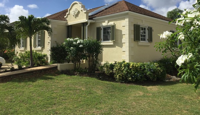 Stunning Three bedroom Villa in Resort # 111