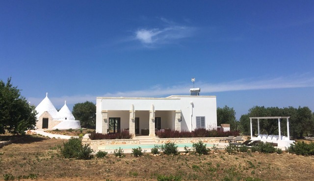 Stunning Three cone Trullo and Contemporary Villa with private saltwater pool